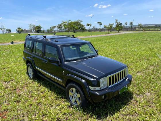 JEEP COMMANDER 5.7 LIMITED HEMI 4X4 V8 16V GASOLINA 4P AUTOMÁTICO